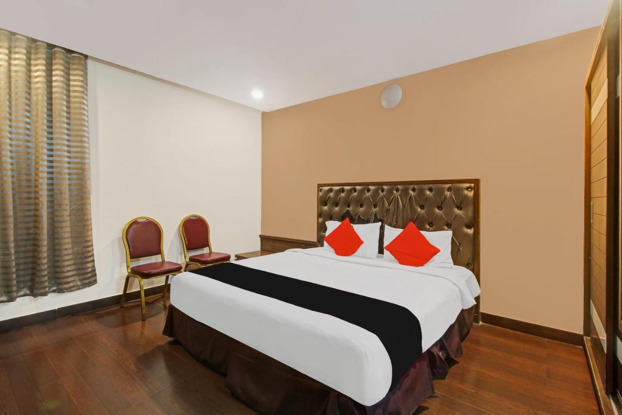Collection O 82357 Hotel Surabhi Pride Trimulgherry 외부 사진